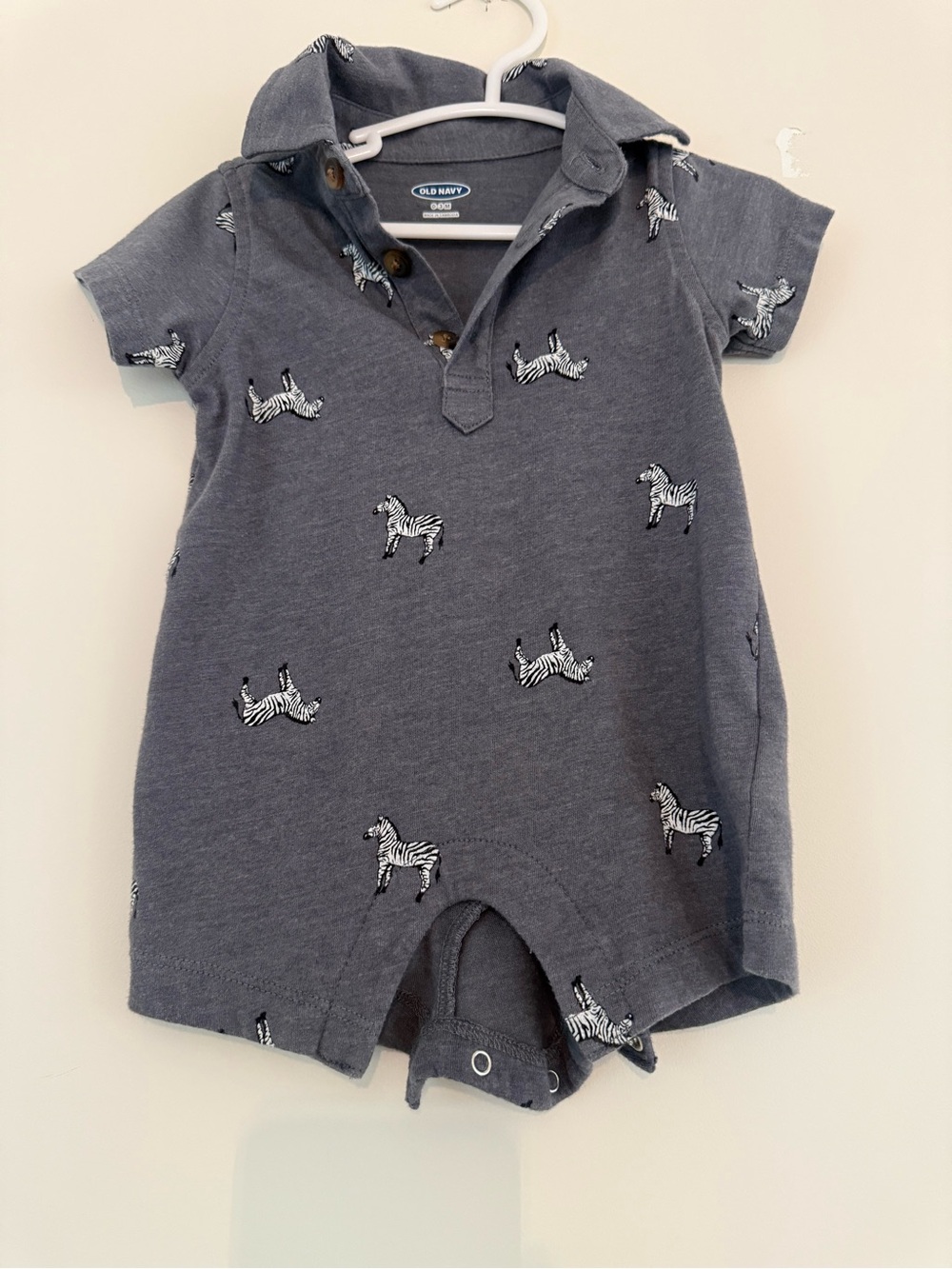 Old Navy Gray Polo Shirt with Zebra Embroidery